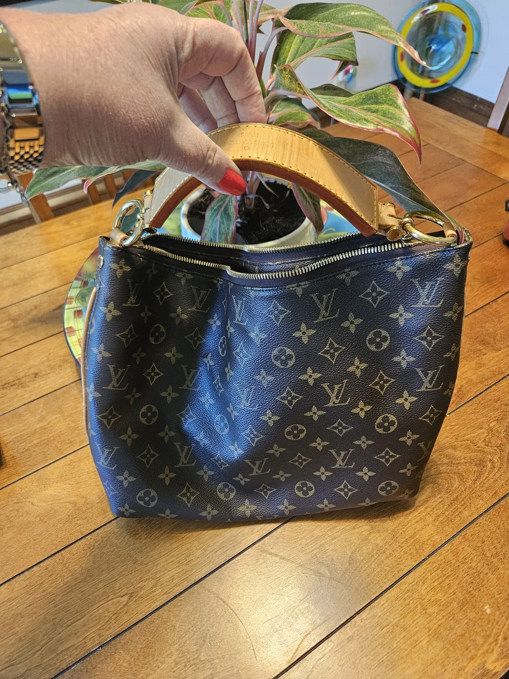 Louis Vuitton Monogram Sully